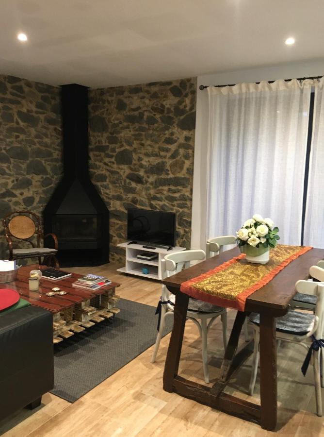 Apartament Torre De La Ferreria Tona Zewnętrze zdjęcie