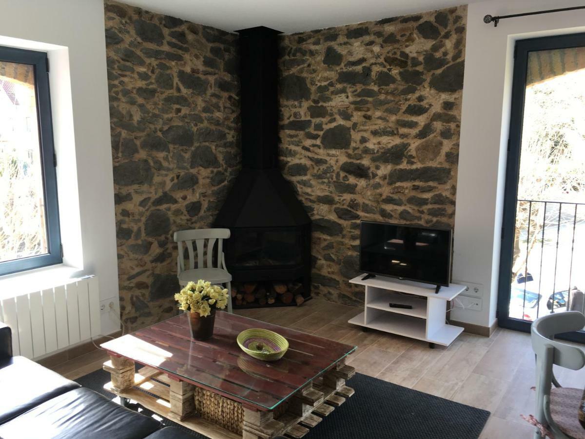 Apartament Torre De La Ferreria Tona Zewnętrze zdjęcie